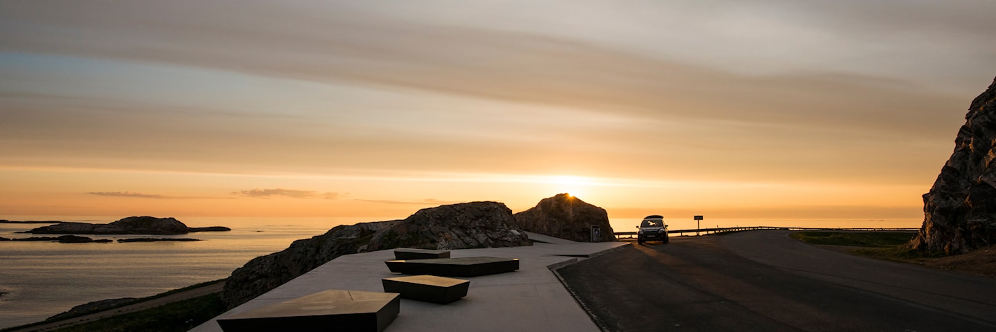 Kleivodden i midnattsol.