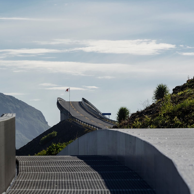 Sti over taket på kafeen