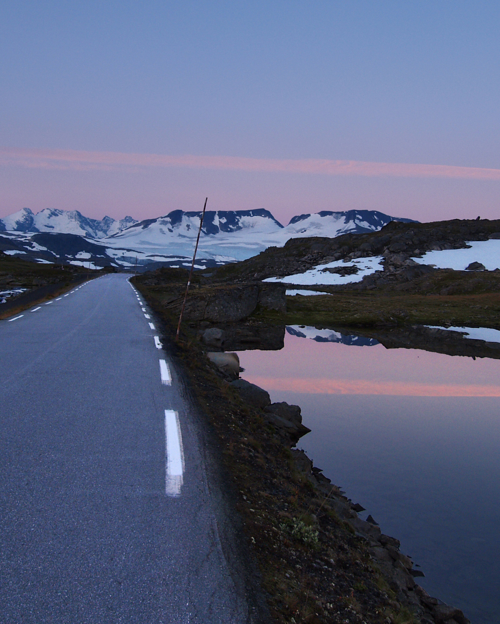 Tidleg morgen over Sognefjellet.