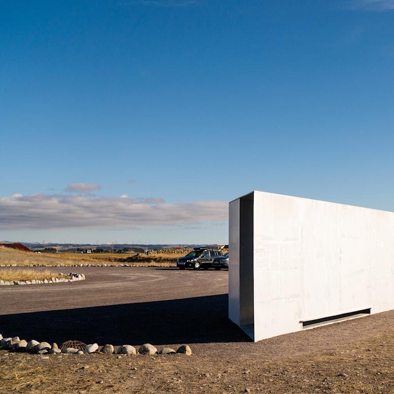 Toalettbygg og parkering