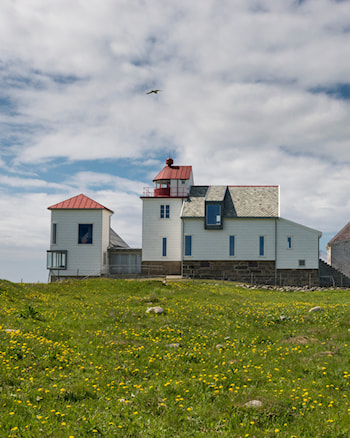 Kvassheim fyr i Hå, i dag informasjonssenter og kafe drevet av Jæren Friluftsråd. Statens vegvesen bidrar gjennom avtale med Friluftsrådet til vedlikehold av anlegget slik at brukere av Nasjonal turistveg Jæren får tilgang til toaletter ved fyret.